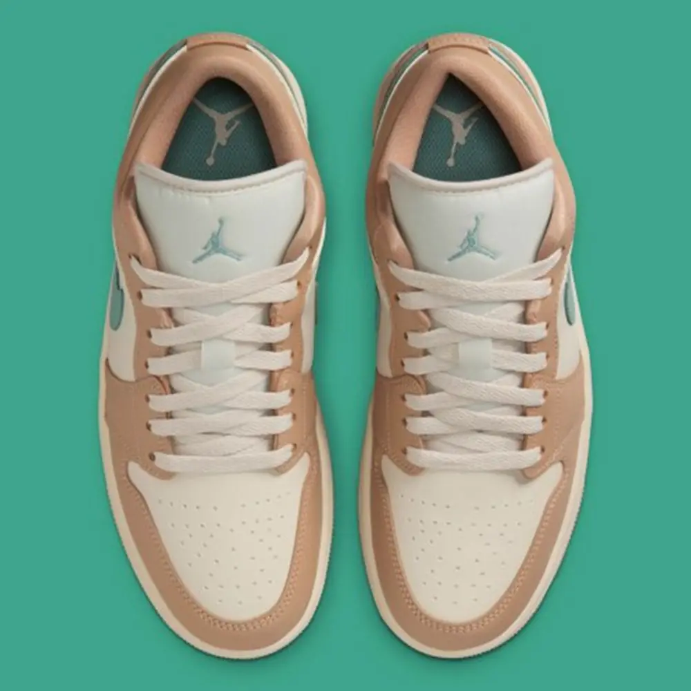 Alternative view of Giày Nike Air Jordan 1 Low ‘Light Brown’ DC0774-130