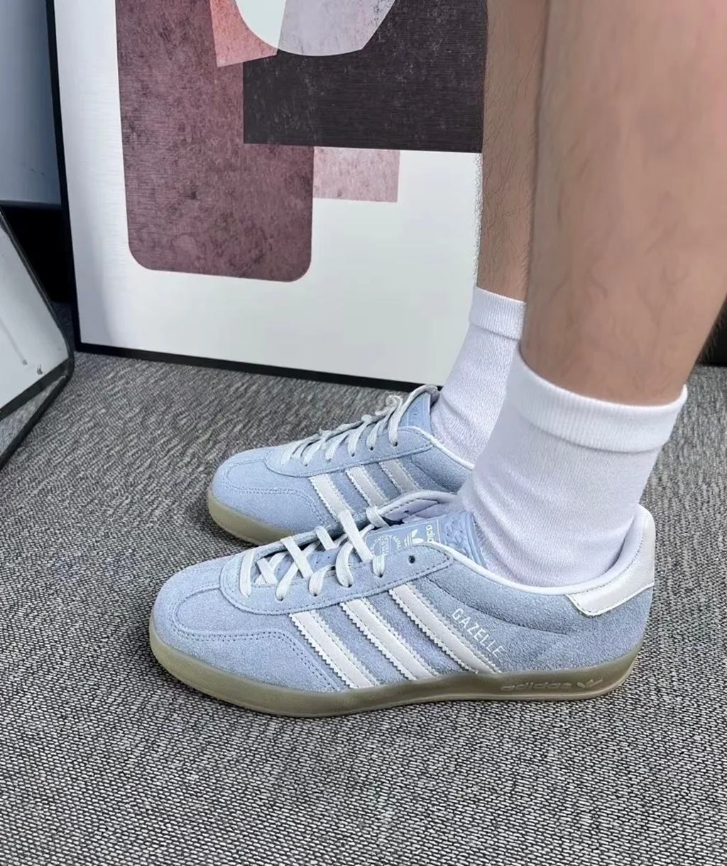 Alternative view of Giày Adidas Gazelle Indoor ‘Wonder Blue White Gum’ JQ7009
