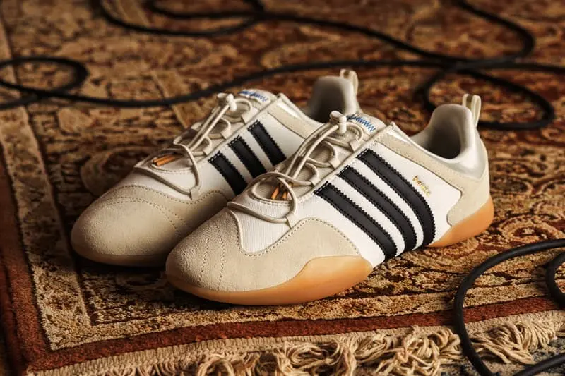 Giày Adidas Ballerina x Bad Bunny ‘Off White Black Gum’ JQ9229 - Ảnh 3
