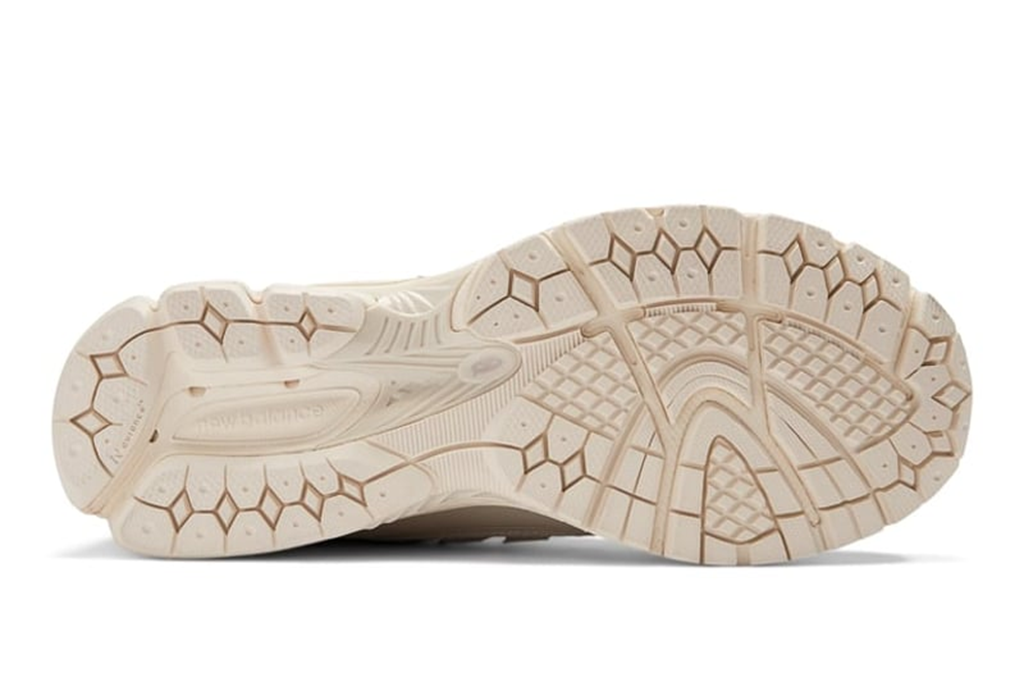 Giày New Balance 1906R 'Polka Dot' M1906RPA - Ảnh 4