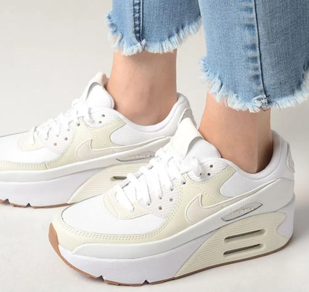 Giày Nike Air Max 90 LV8 ‘White’ FD4328-111 - Ảnh 3