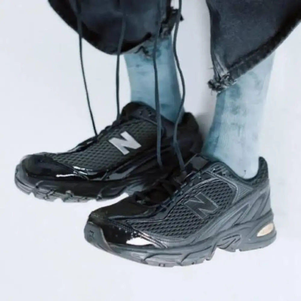 Giày New Balance 509 x Do Hee Kim ‘Black’ U509A1 - Ảnh 2