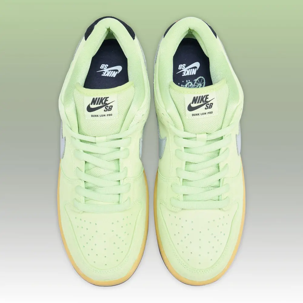 Alternative view of Giày Nike SB Dunk Low 'Pistachio Frost' HQ1626-300
