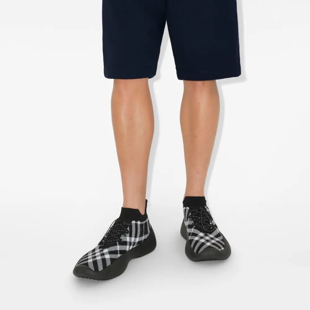 Alternative view of Giày Burberry Check Knit Neptune Sneakers ‘Eclipse’ 80993231