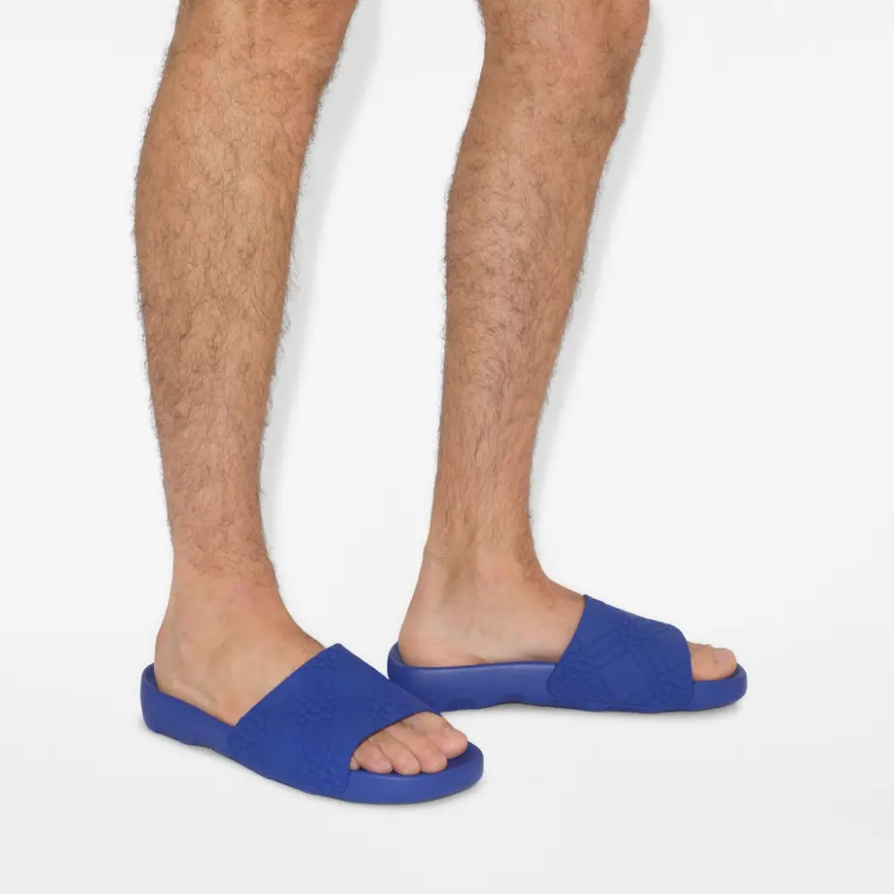 Alternative view of Dép Burberry Embossed Check Dive Slides 'Knight' 81052581