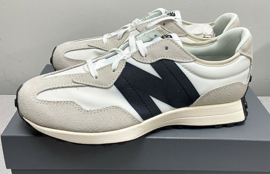 Alternative view of Giày New Balance 327 ‘Sea Salt Black’ GS327FE