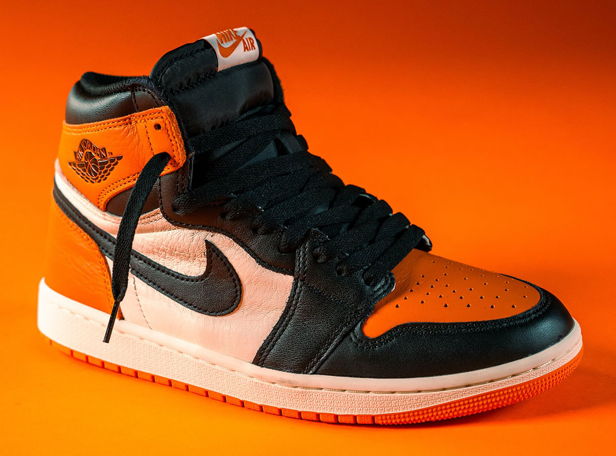 Alternative view of Giày Nike Air Jordan 1 ‘Shattered Backboard’ DZ5485-008