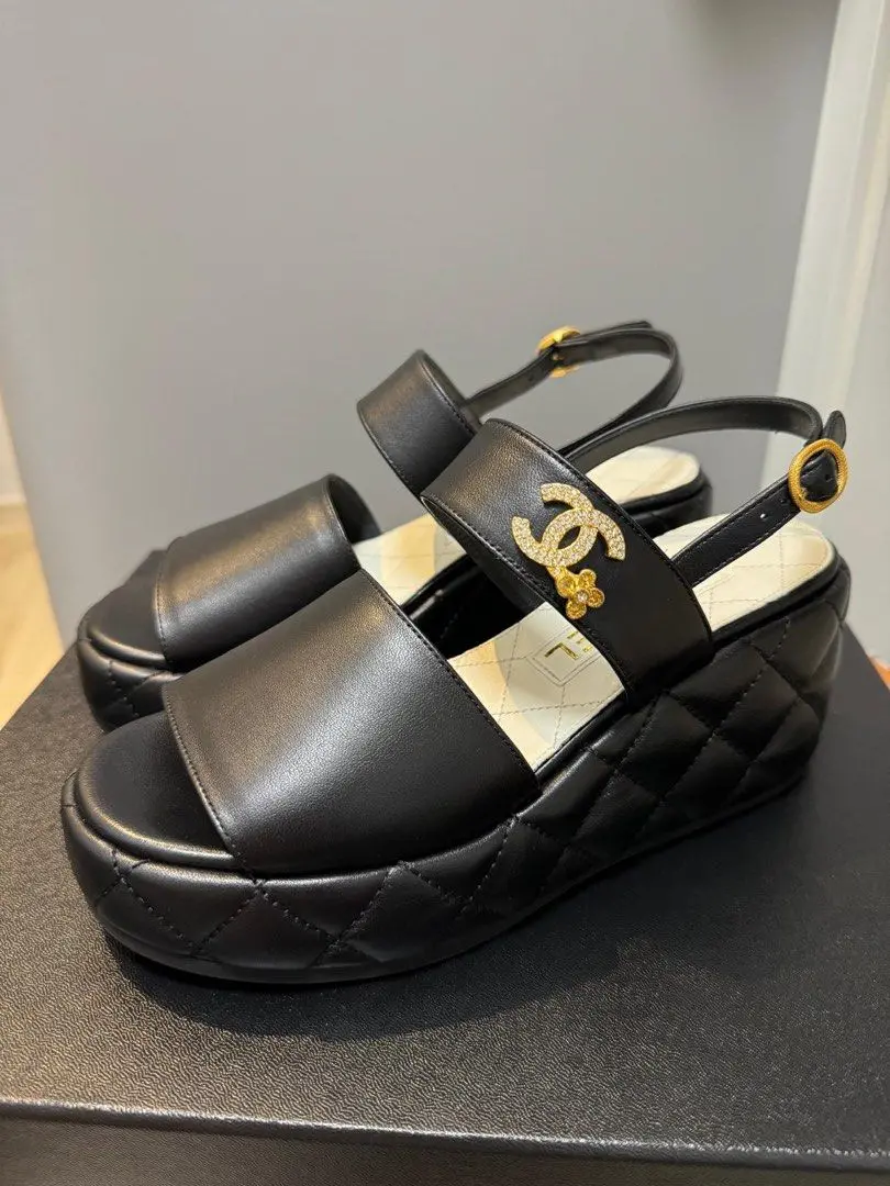 Dép Chanel Mark Platform A Cute Flower 'Black' G45547-X01000-94305 - Ảnh 2