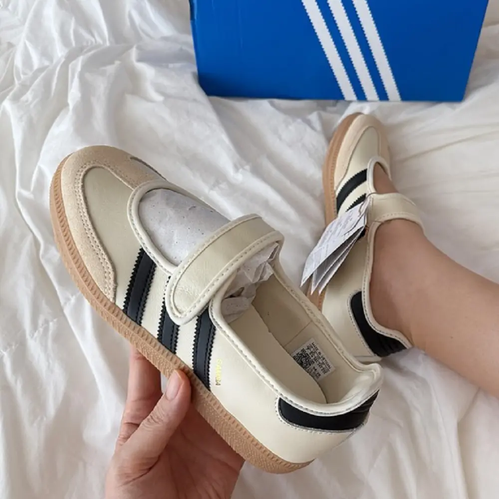 Alternative view of Giày Adidas Samba Jane 'Cream White Gum' JR7338