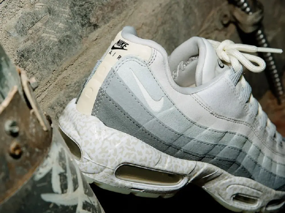 Giày Nike Air Max 95 'Light Bone GID' DV2593-100 - Ảnh 5