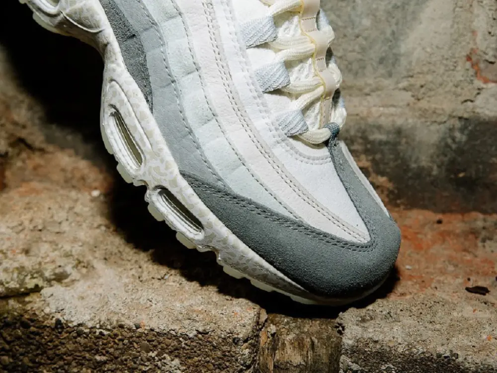 Giày Nike Air Max 95 'Light Bone GID' DV2593-100 - Ảnh 3