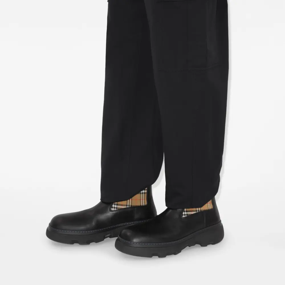 Alternative view of Giày Burberry Leather Creeper Low Chelsea Boots 'Black' 81051831