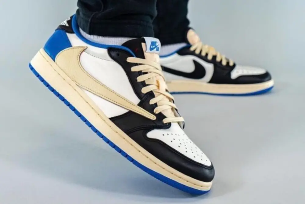 Giày Nike Fragment Design x Travis Scott x Air Jordan 1 Retro Low DM7866-140 - Ảnh 4