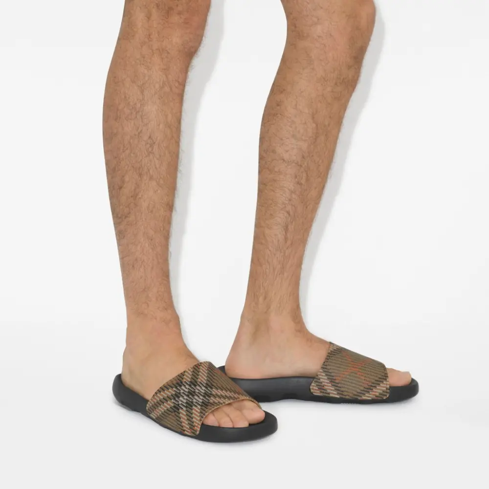 Alternative view of Dép Burberry Check Dive Slides 'Sand' 81021331