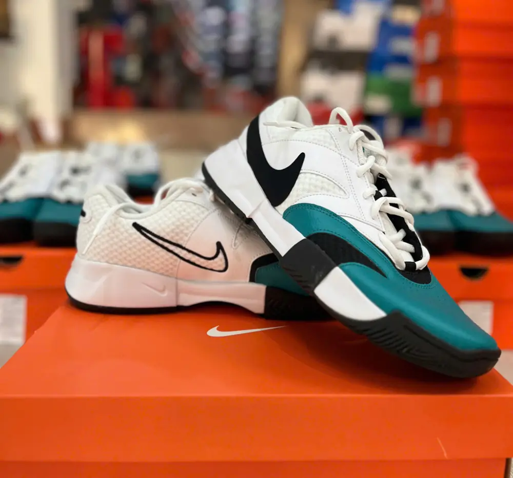 Alternative view of Giày Nike court Lite 4 'Radiant Emerald' FD6574-104