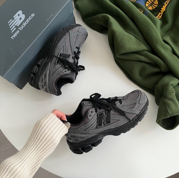 Alternative view of Giày New Balance 1906R GS ‘Phantom Metallic’ GC1906JR