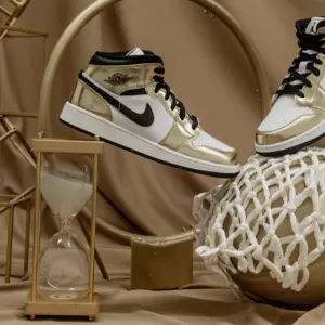 Giày Nike Air Jordan 1 Mid SE GS ‘Metallic Gold’ DC1420-700 - Ảnh 5