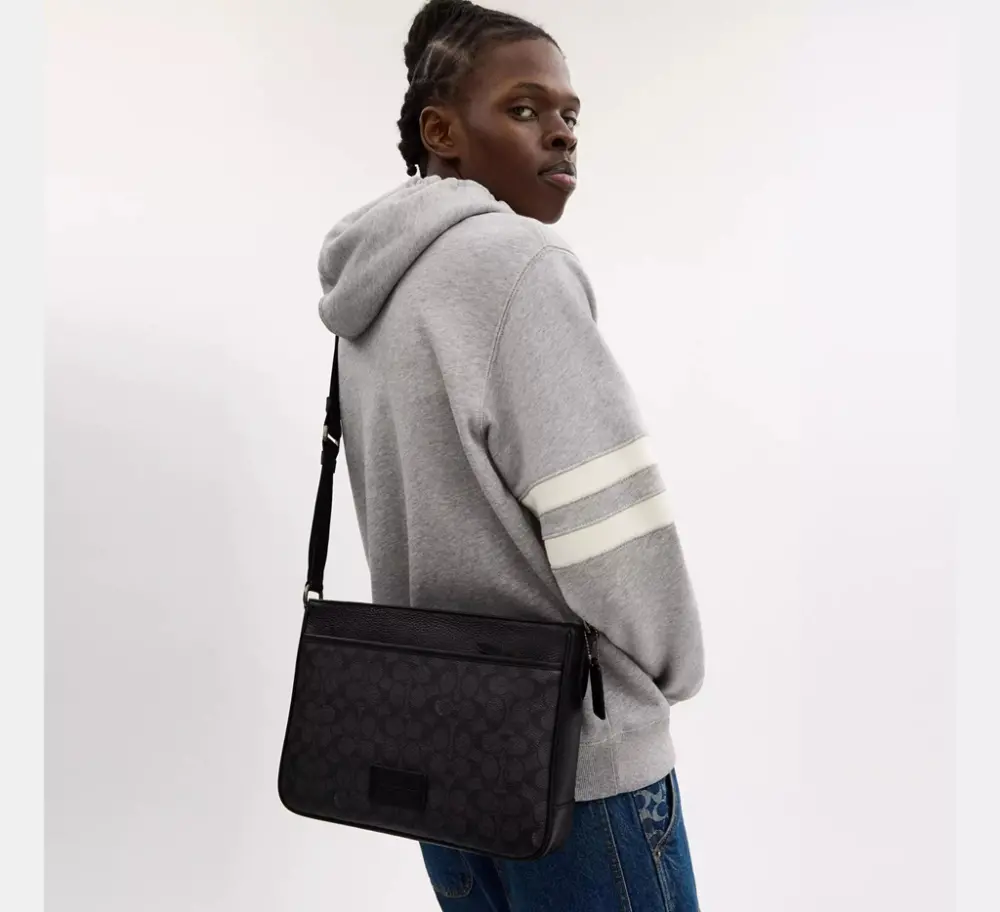 Alternative view of Túi Coach District Crossbody Bag ‘Black’ CV761-QBMI5