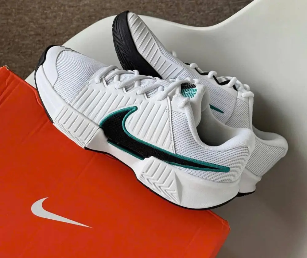 Alternative view of Giày Nike GP Challenge Pro ‘White Radiant’ FB3145-104