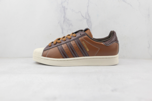 Alternative view of Giày Adidas Superstar ‘Dark Brown’ GW4438