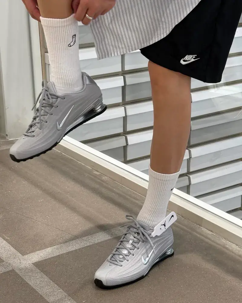 Giày Nike Shox Z ‘Silver’ HQ7540-001 - Ảnh 9