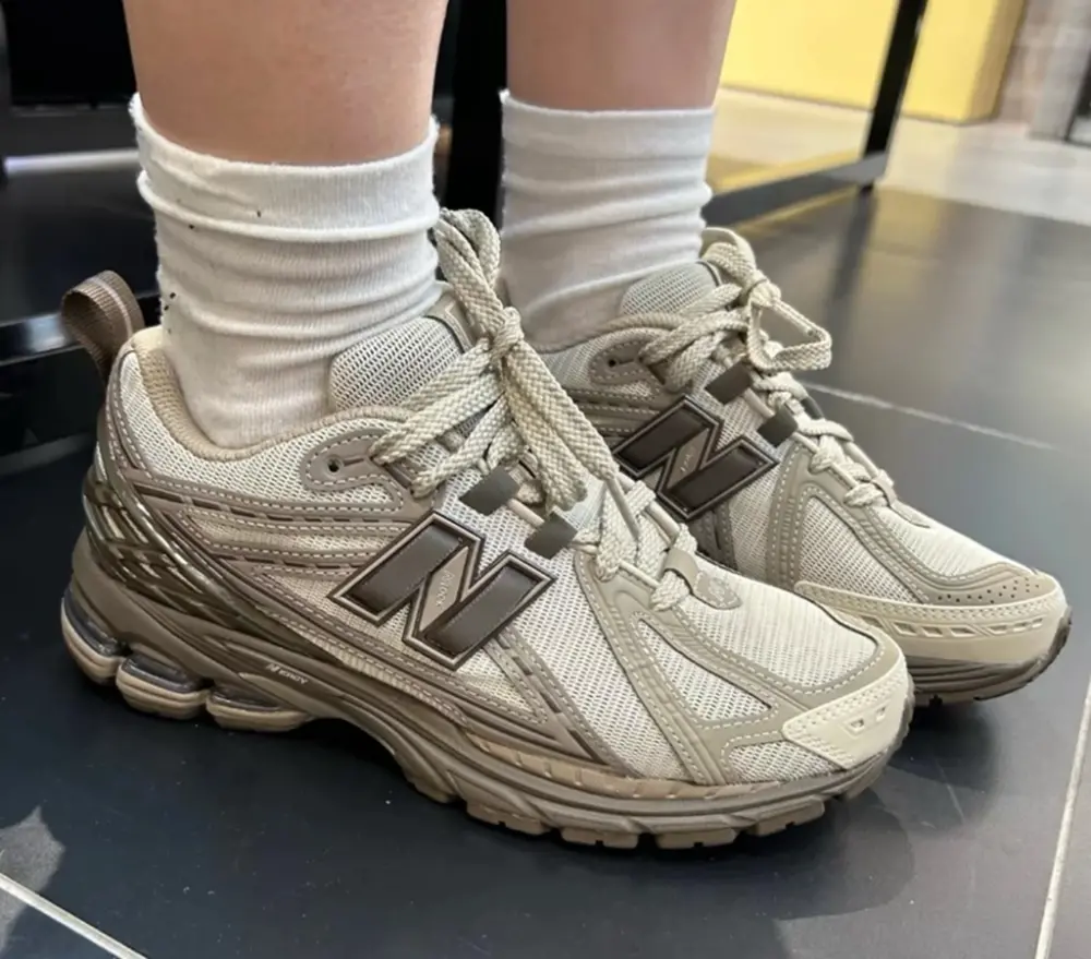 Alternative view of Giày New Balance 1906R ‘Mocha’ M1906RHD