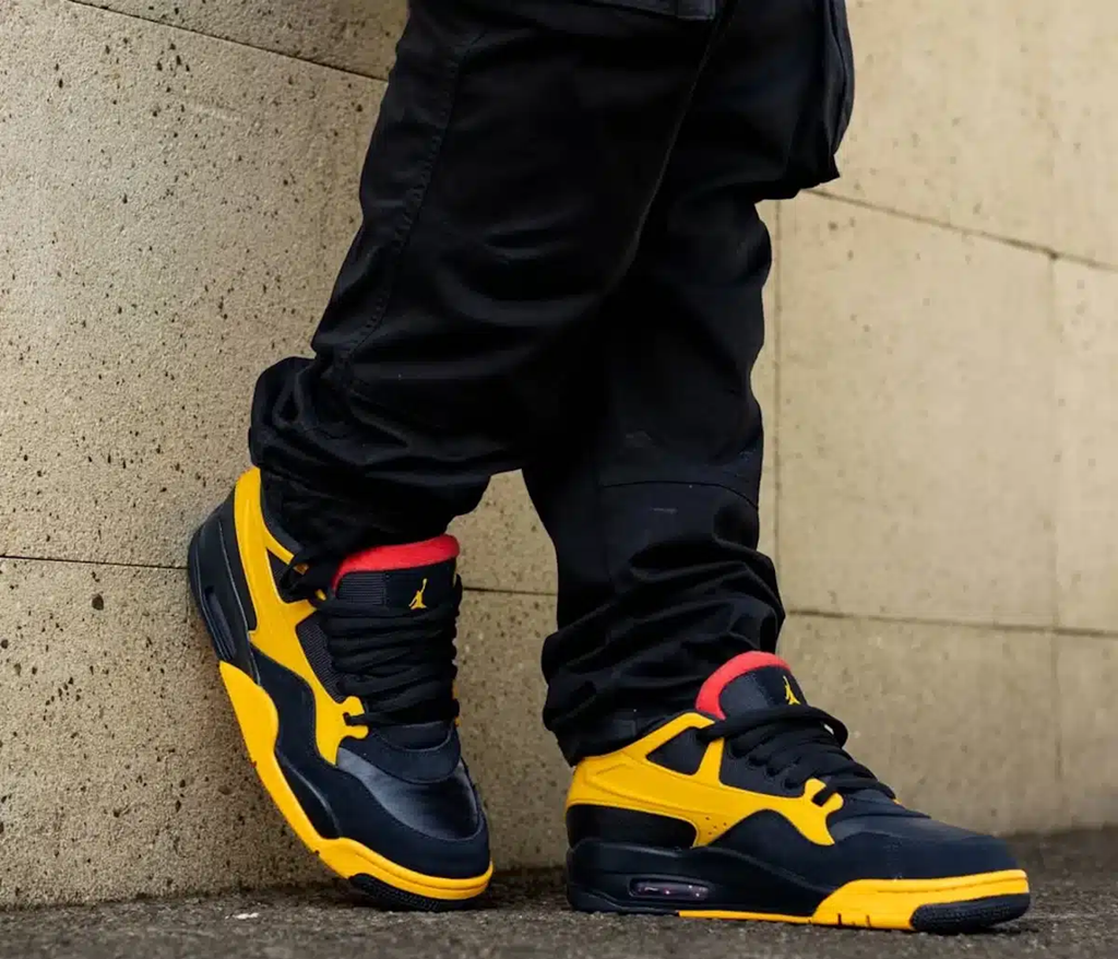 Alternative view of Giày Nike Jordan 4 RM ‘Bruce Lee’ FQ7939-007