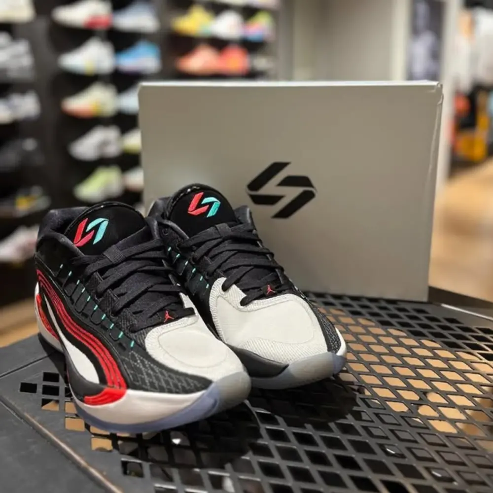 Giày Nike Jordan Luka 4 ‘Bloodline’ HF0824-001 - Ảnh 8
