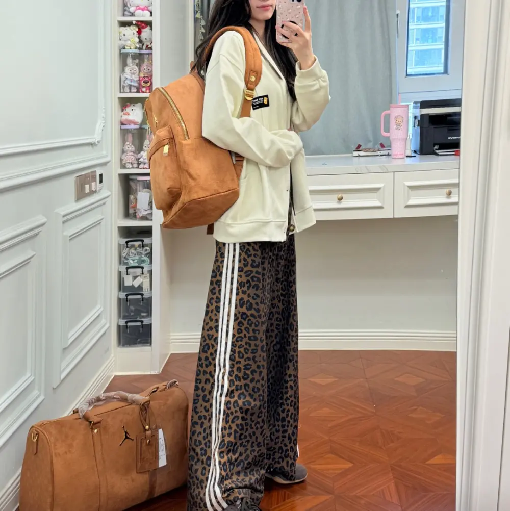 Alternative view of Túi Nike Travel Bag ‘Brown’ JD2533194AD-002