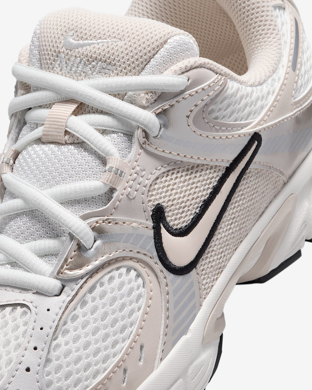 Alternative view of Giày Nike V5 RNR 'Summit White' HQ6411-102