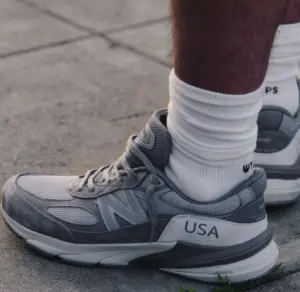 Giày New Balance WTAPS x 990v6 USA ‘Moon Mist’ M990WT6 - Ảnh 2