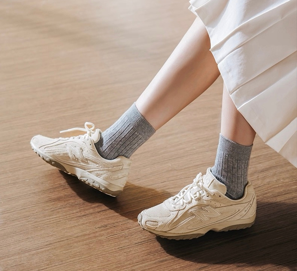 Alternative view of Giày New Balance 204L ‘Timberwolf’ U204LMMC