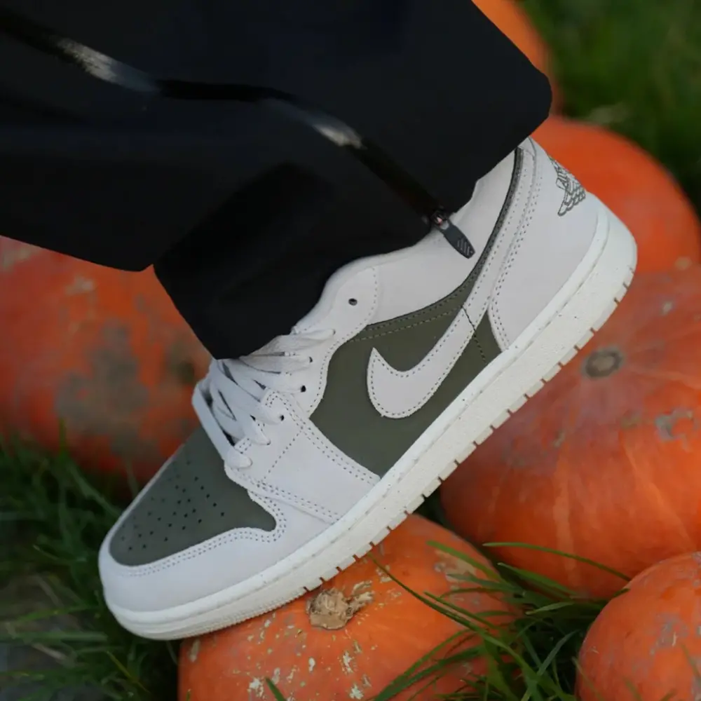 Giày Nike Air Jordan 1 Low SE ‘Medium Olive Sail’ HV4089-201 - Ảnh 5