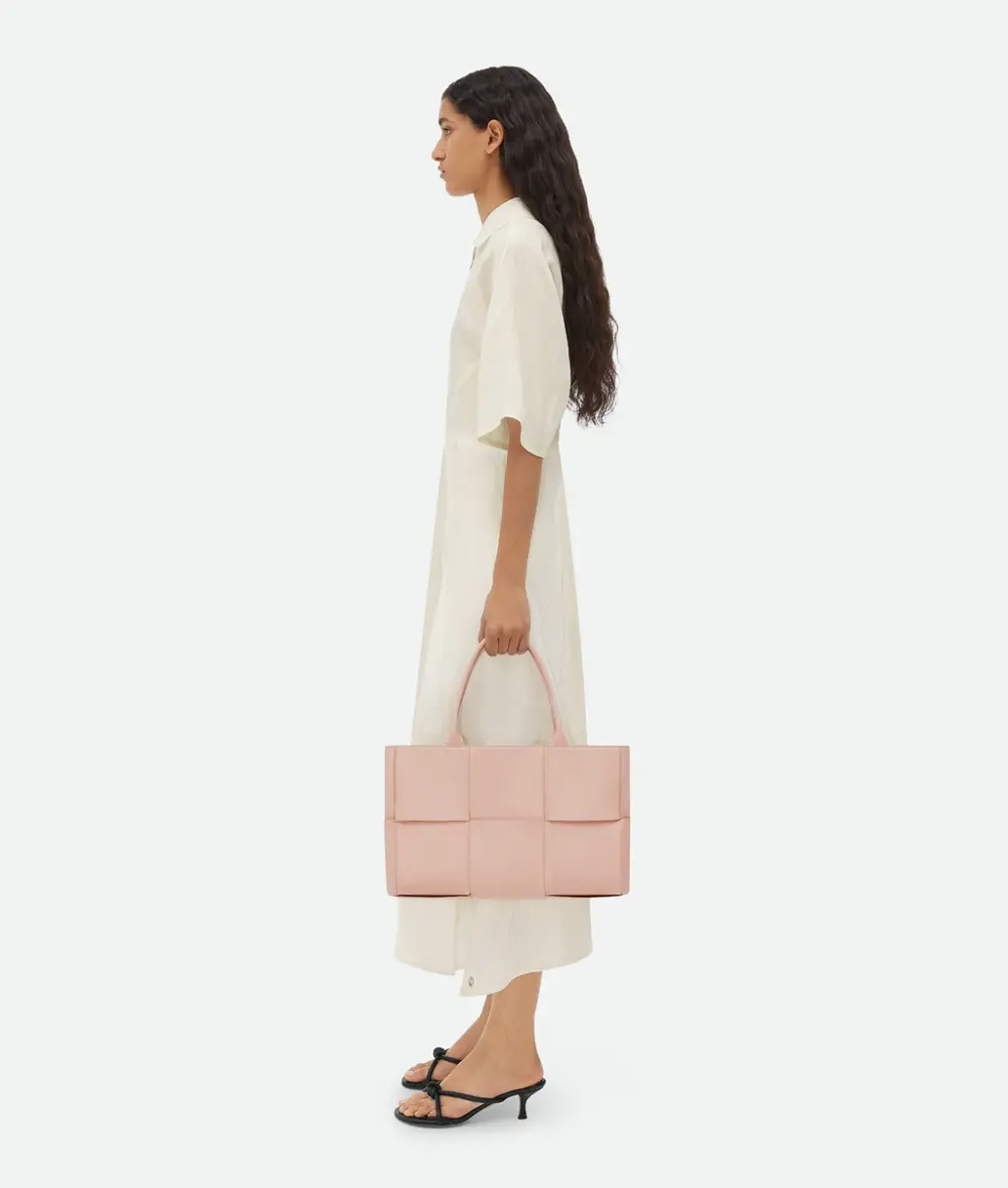 Alternative view of Túi Bottega Veneta Medium Arco Tote Bag 'Lotus' 609175VCQC26917