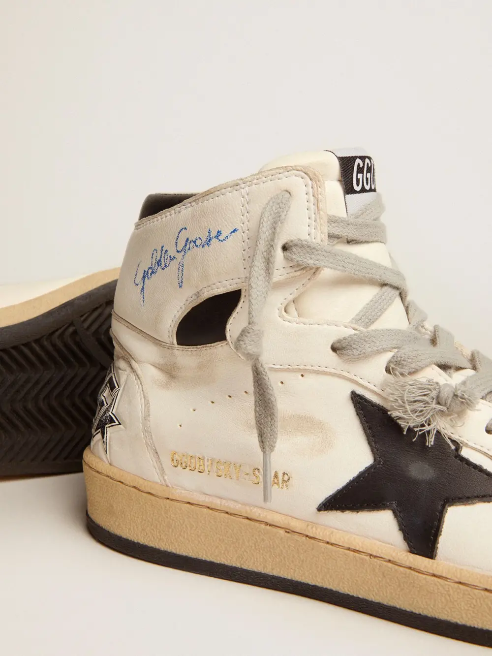 Alternative view of Giày Golden Goose Sky-Star 'Black Inserts' GMF00230-F002190-10283