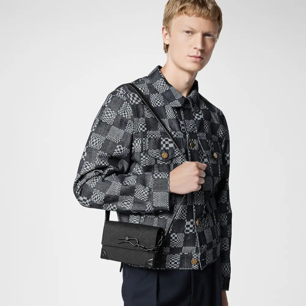 Túi Louis Vuitton Steamer Wearable Wallet 'Black' M81746 - Ảnh 3