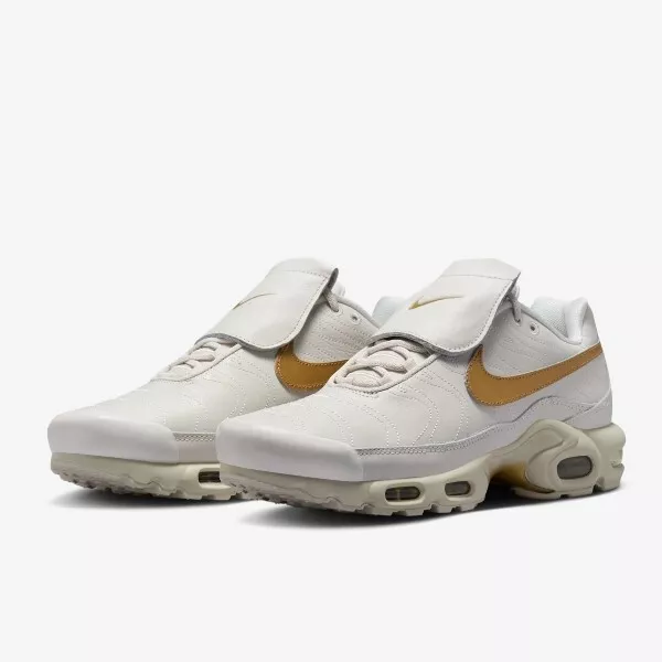 Alternative view of Giày Nike Air Max Plus Tiempo ‘Metallic Gold’ HV2541-001