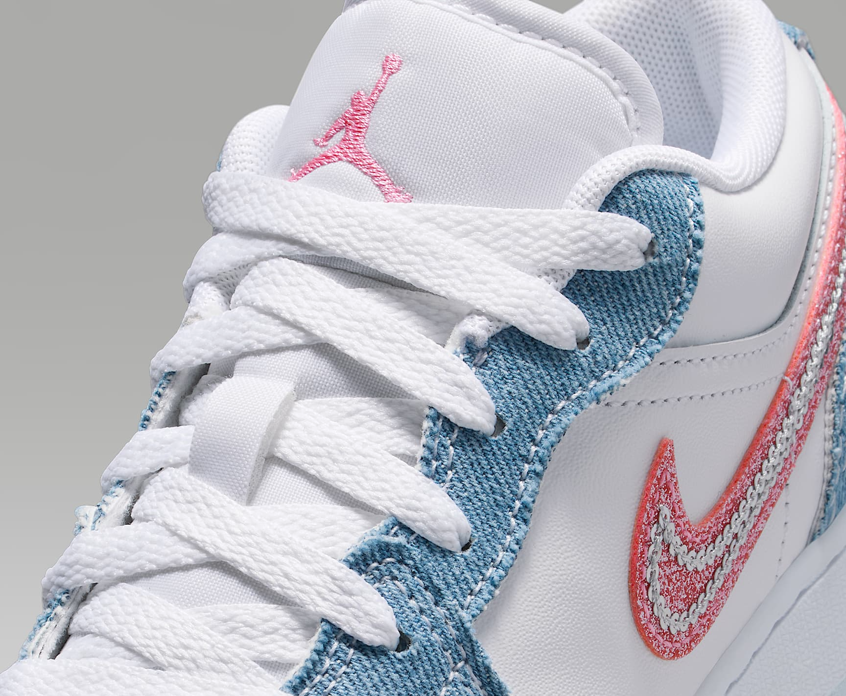 Alternative view of Giày Nike Air Jordan 1 Low SE GS ‘Denim Sequin’ HQ2001-400