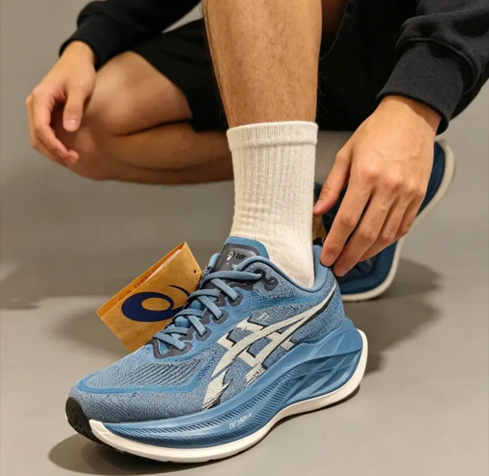 Alternative view of Giày Asics Superblast 2 ‘Winter Sea White’ 1013A142-402