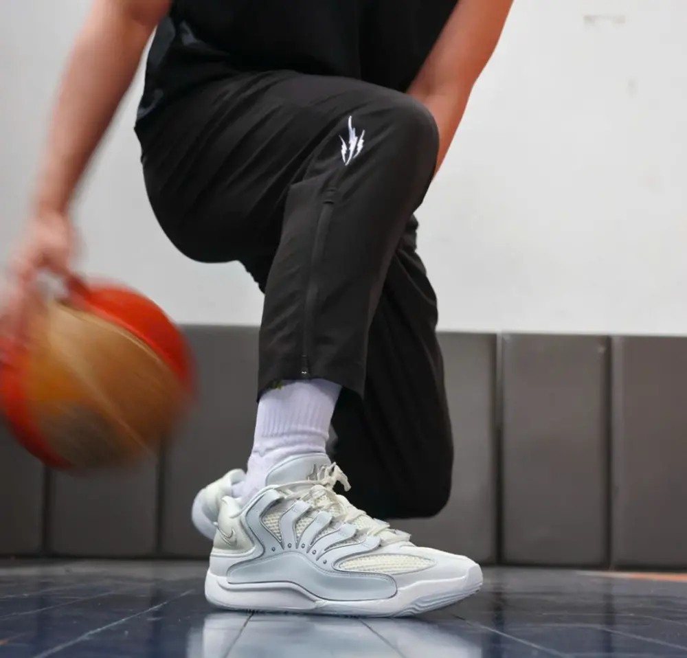 Alternative view of Giày Nike KD 18 ‘Soft Pearl’ HV1992-001
