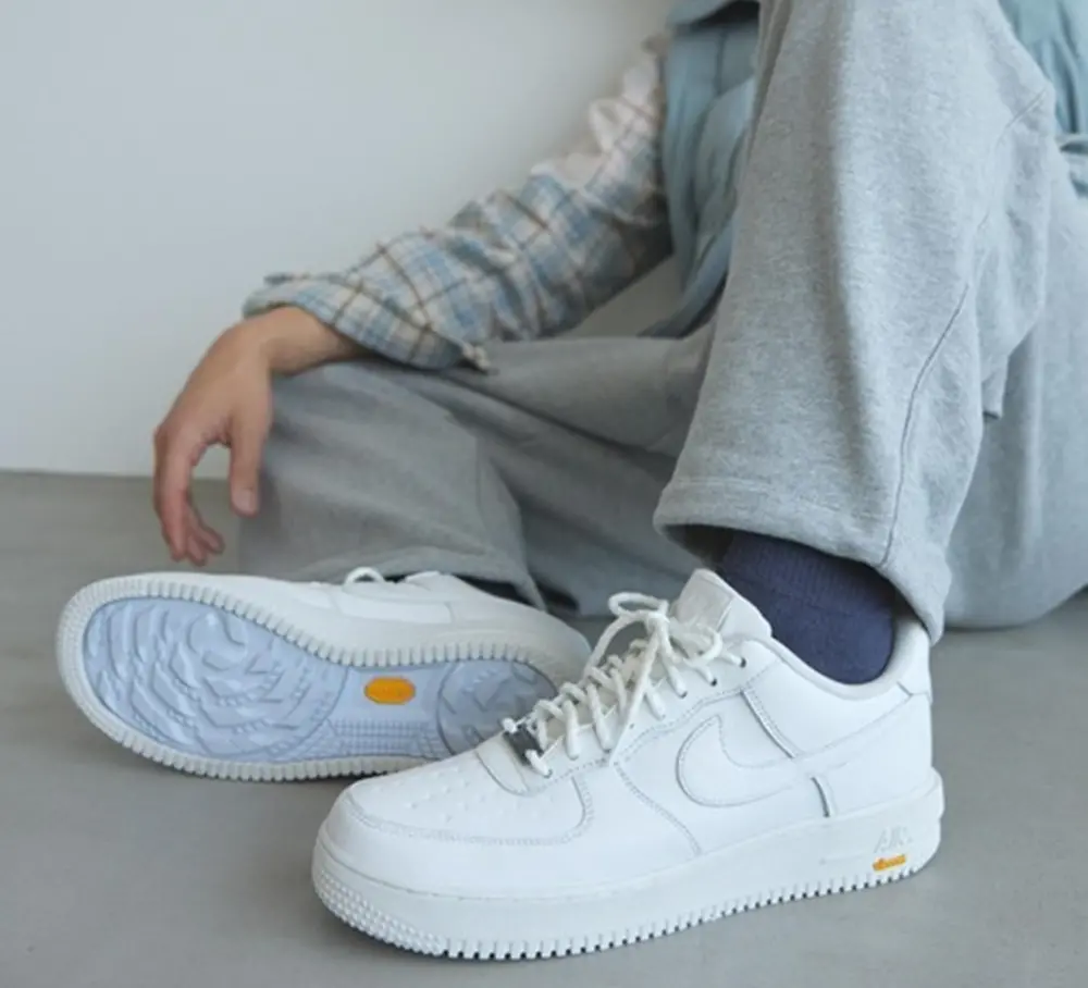 Alternative view of Giày Nike Air Force 1 GTX Vibram 'Summit White' HV5953-100