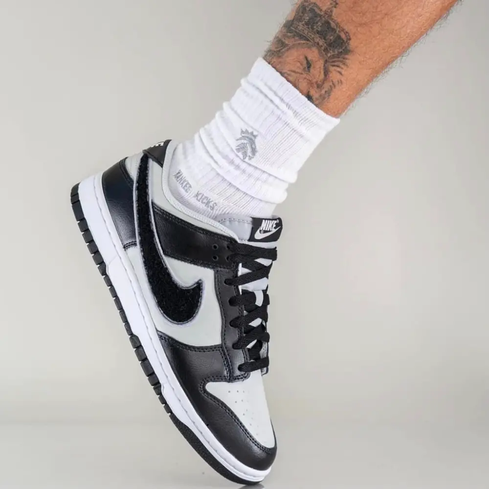 Alternative view of Giày Nike Dunk Low Retro ‘Grey Fog Black’ DQ7683-001