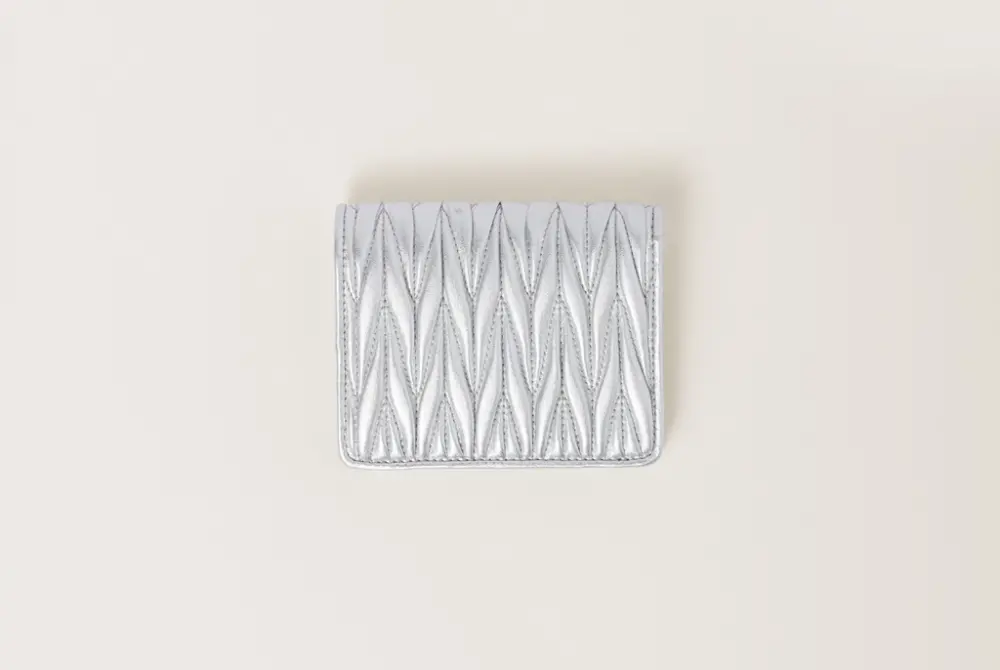 Ví Miu Miu Matelassé Nappa Leather 'Silver' 5MV204-AFPP-F0118 - Ảnh 4