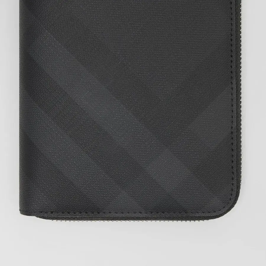 Alternative view of Ví Burberry Check Long Wallet 'Black' 8014474