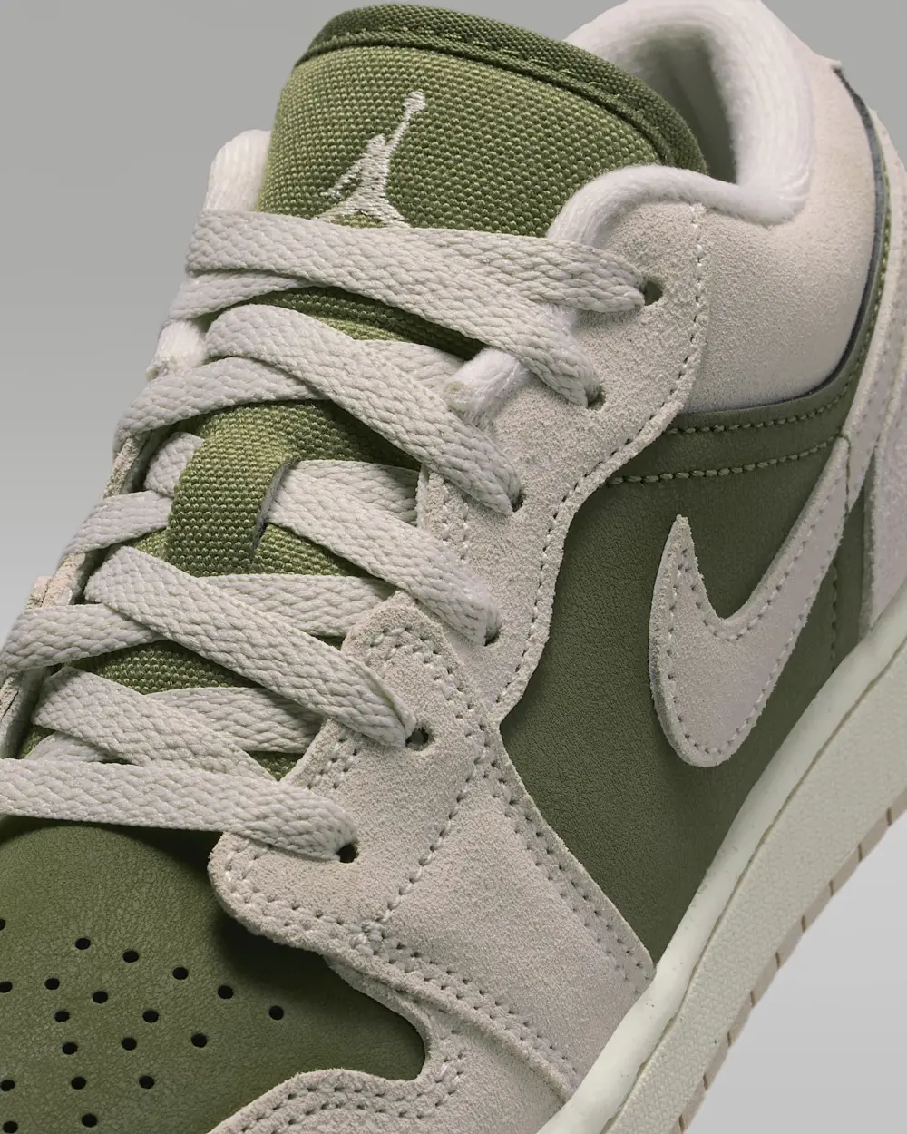 Giày Nike Jordan 1 Low SE 'Medium Olive Sail' HV4396-201 - Ảnh 5