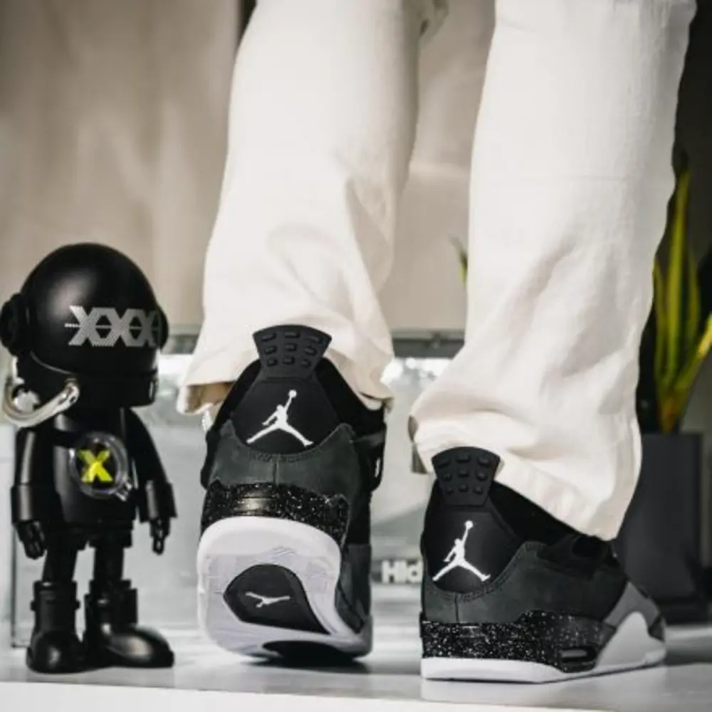 Alternative view of Giày Nike Jordan 4 Retro 'Cave Stone' FQ8138-200