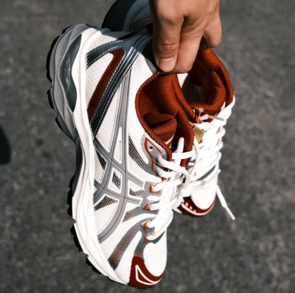 Alternative view of Giày Asics Gel Flux 4 ‘Grey Silver’ 1011B646-100