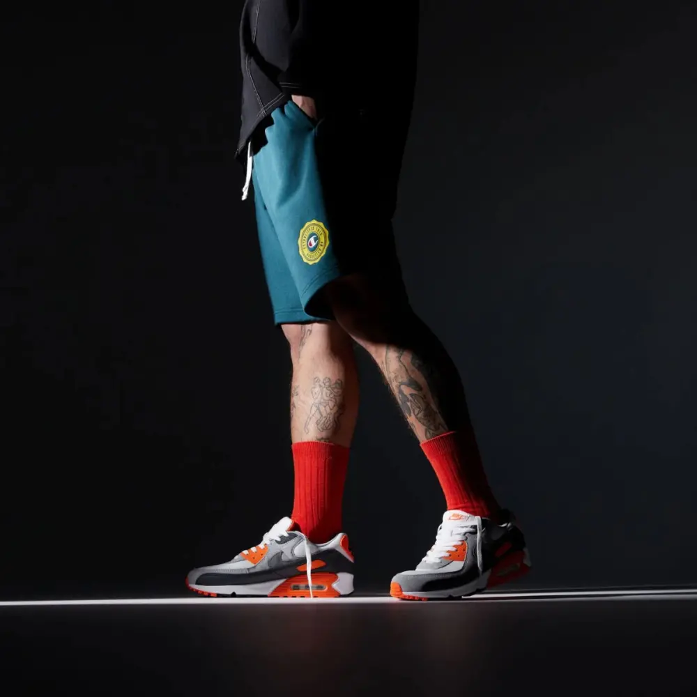 Alternative view of Giày Nike Air Max 90 ‘Safety Orange’ DM0029-108