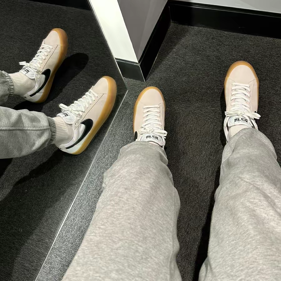 Alternative view of Giày Nike Zoom Blazer Low Pro ‘White Gum’ DC7695-100