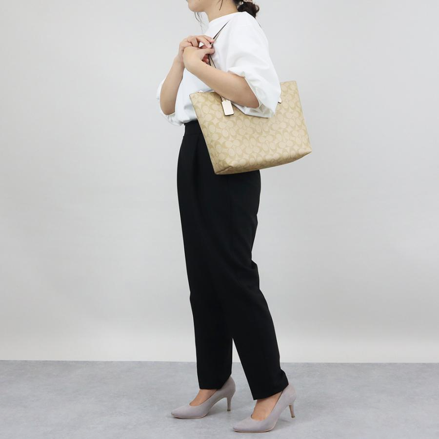 Alternative view of Túi Coach Zip Top Tote In Signature Canvas ‘Beige’ F4455-IMDQC